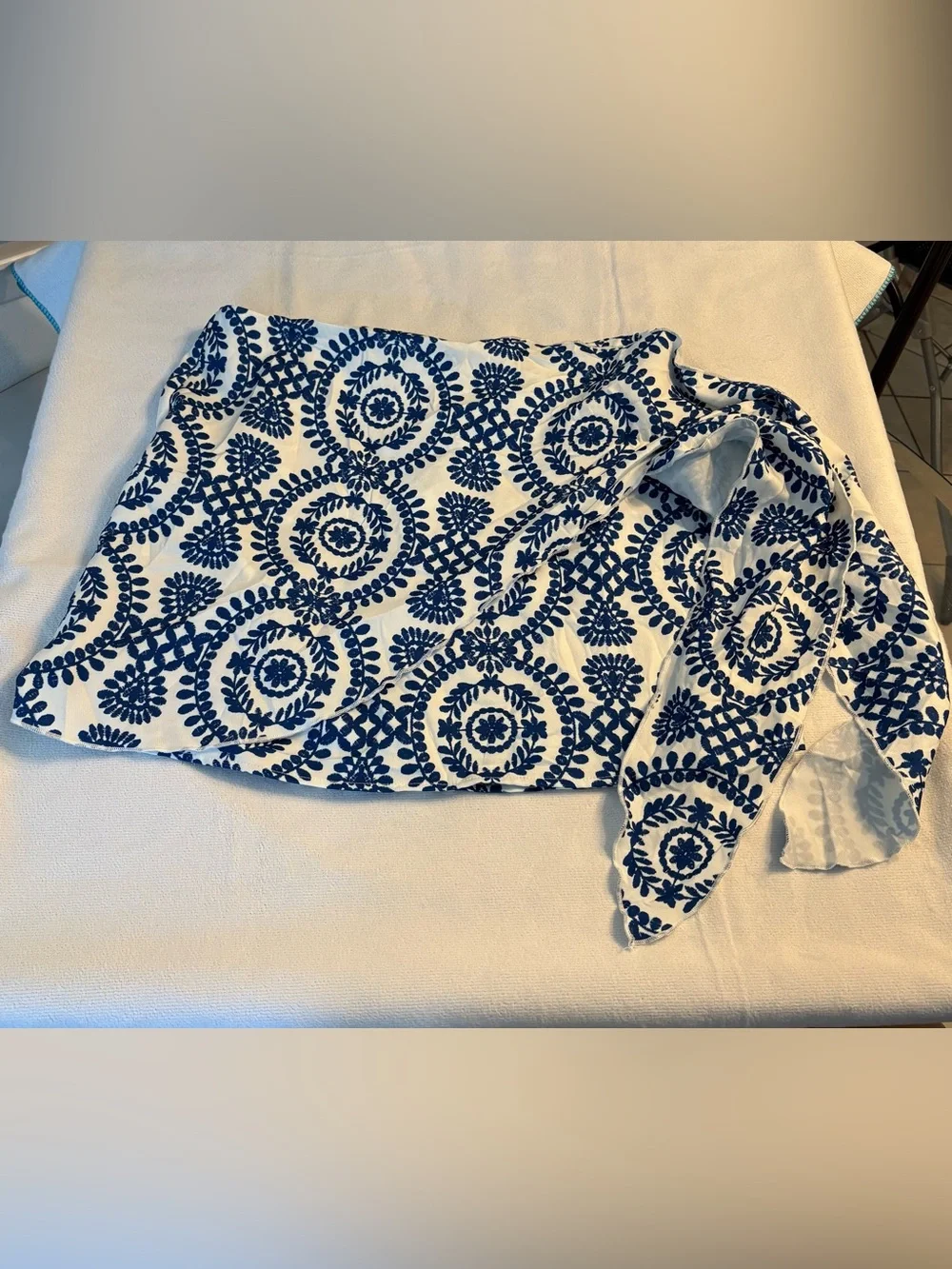 Blue and White Boho Print Knot Side Mini Skirt Size L